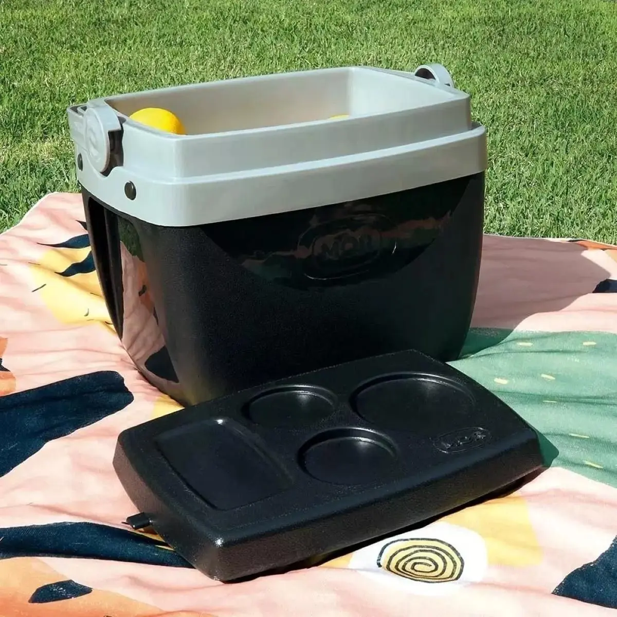 CAIXA TERMICA 12L PRETA (1)