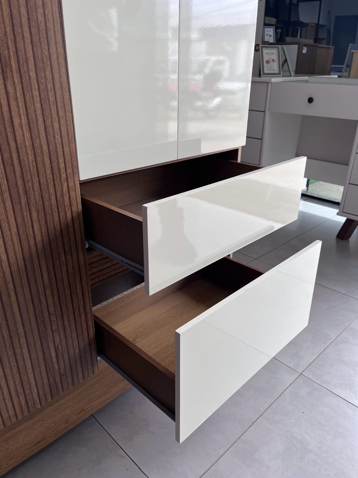 GUARDA ROUPA IDEAL PLUS 4 PTAS 2023 NATURE/BRISA/CHAMPANHE