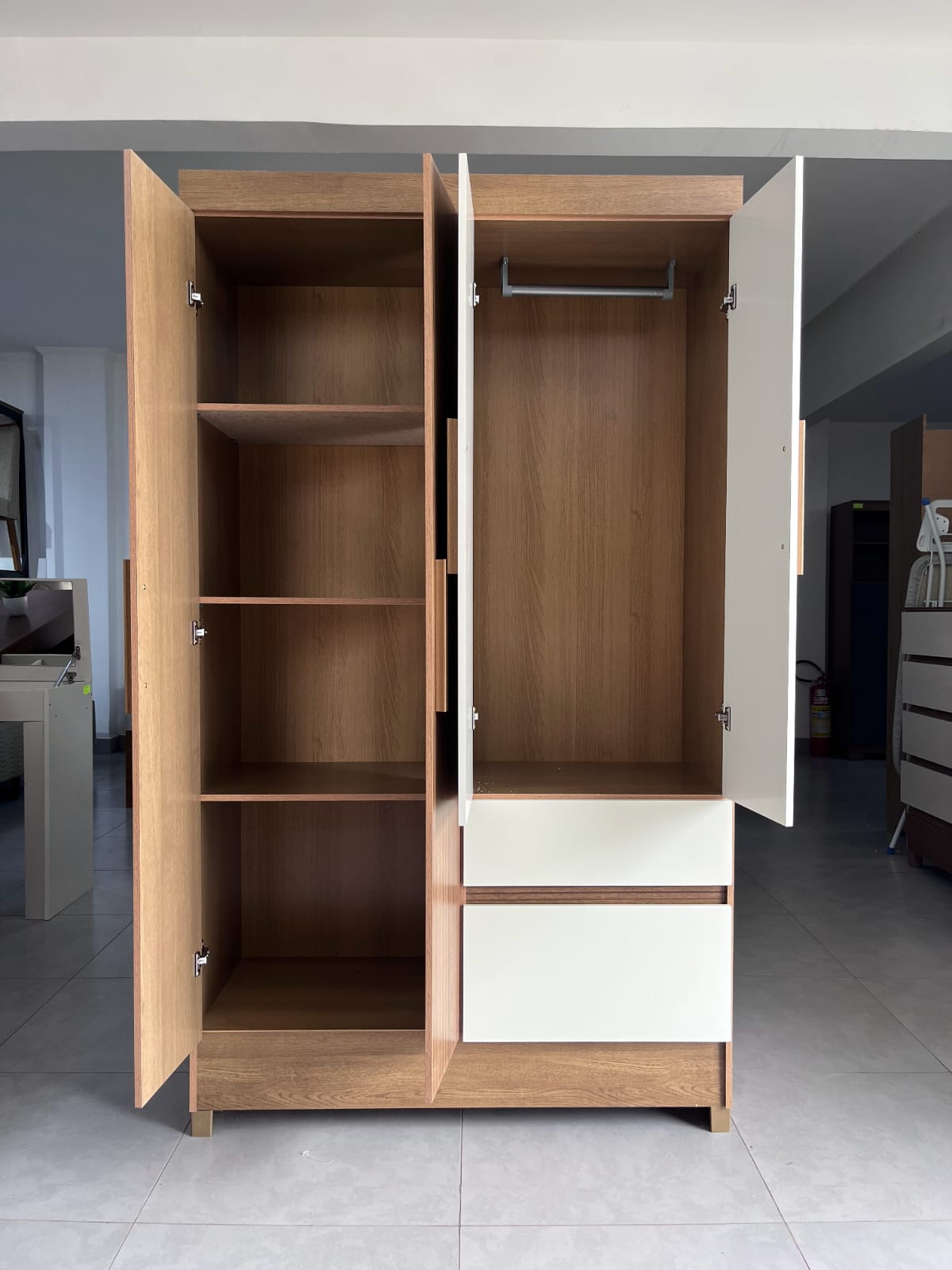 GUARDA ROUPA IDEAL PLUS 4 PTAS 2023 NATURE/BRISA/CHAMPANHE