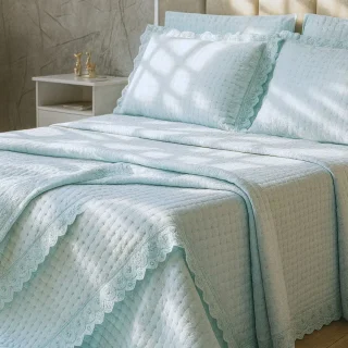 KIT COLCHA BORDADO INGLES QUEEN BRUMA AZUL